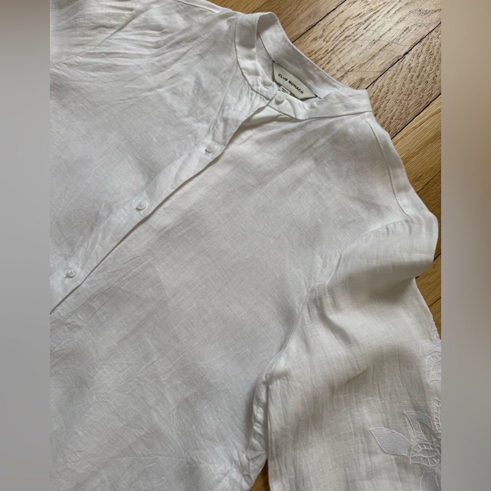 Club Monaco White Linen Button Down Shirt